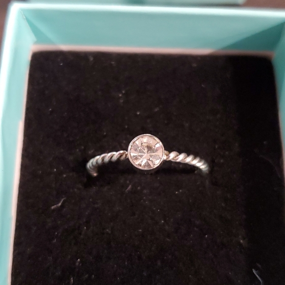 jBloom Ring - Picture 2 of 4